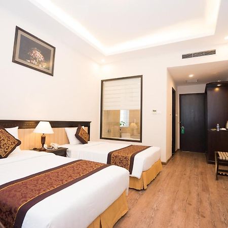 Aloha Halong Hotel Ha Long Bagian luar foto