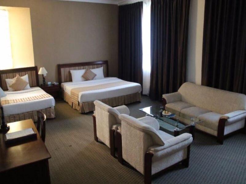 Aloha Halong Hotel Ha Long Bagian luar foto