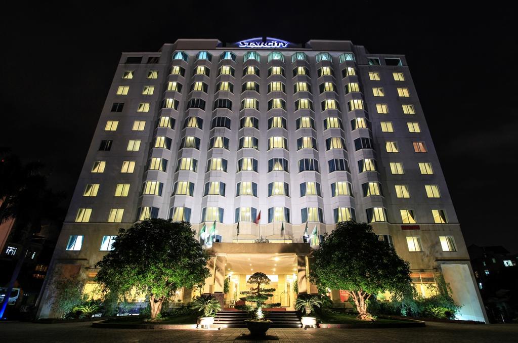 Aloha Halong Hotel Ha Long Bagian luar foto