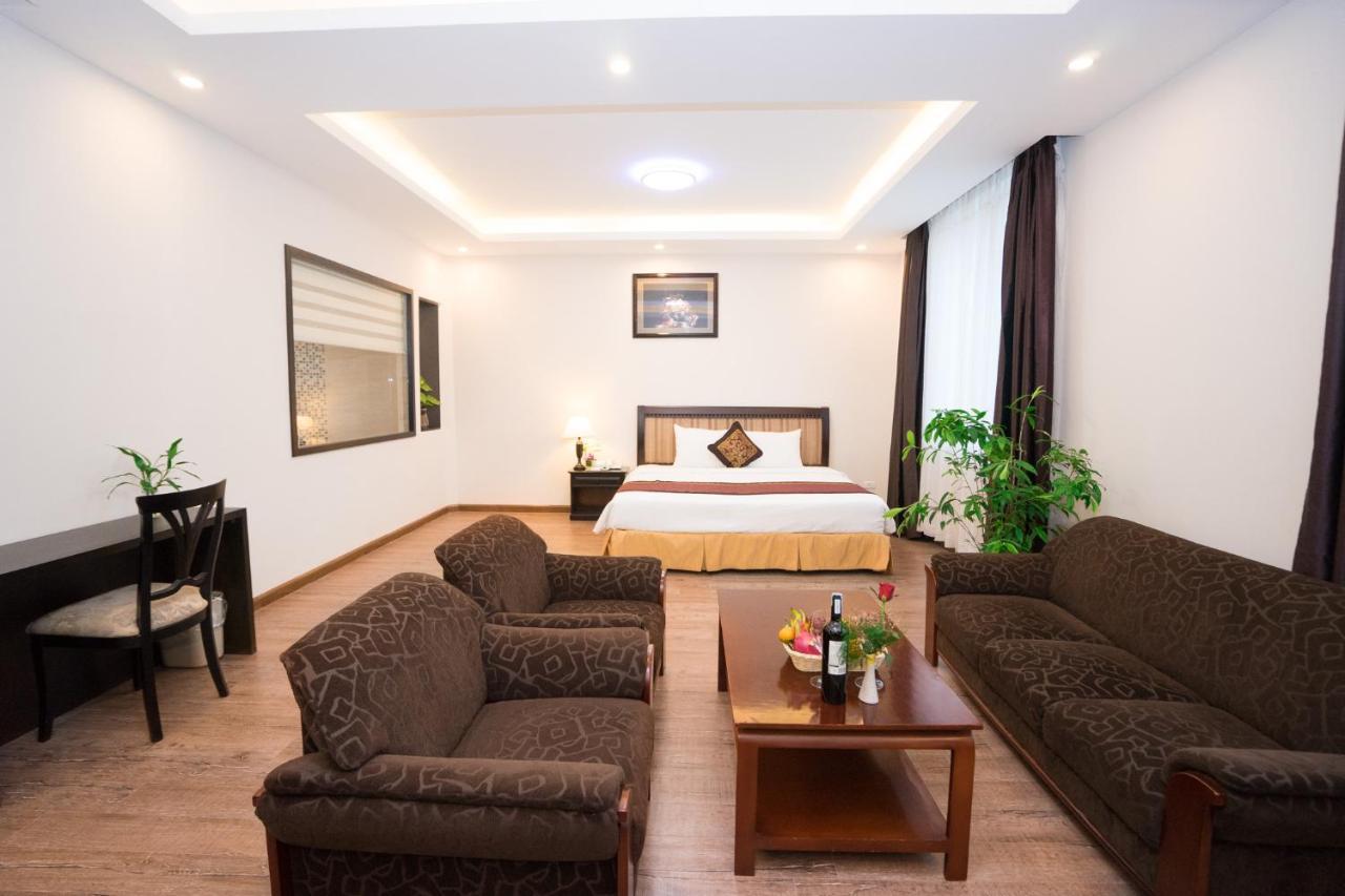 Aloha Halong Hotel Ha Long Bagian luar foto